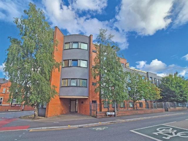 Flat for sale in Salford, Greater Manchester