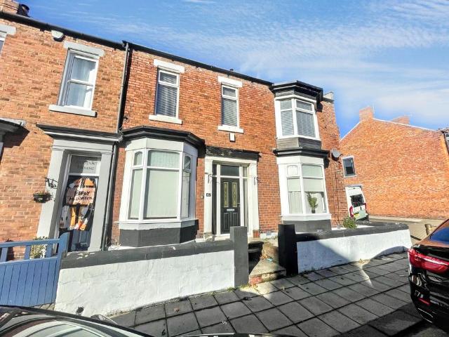 Flat for sale in Westoe, South Shields