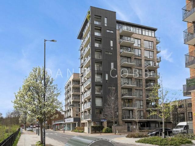 Flat for sale in Walworth, Greater London
