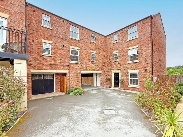 Flat for sale in Spacey Houses, Pannal
