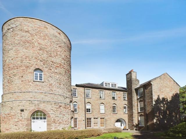 Flat for sale in Feckenham, City Of Bristol