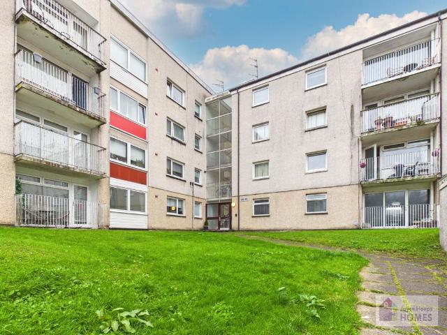 Flat for sale in St Leonards, Barassie