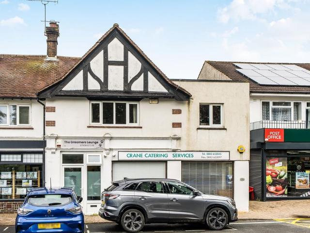 Flat for sale in Hillview, Surrey