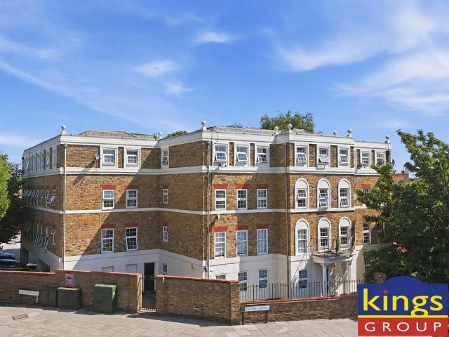 Flat for sale in Lower Edmonton, Edmonton
