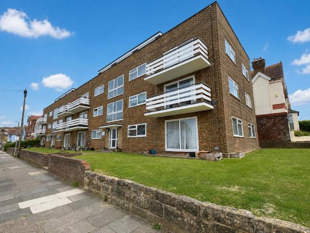 Flat for sale in Central, Heathlands