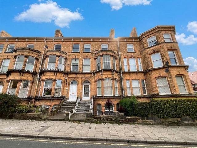 Flat for sale in South Cliff, Kepwick