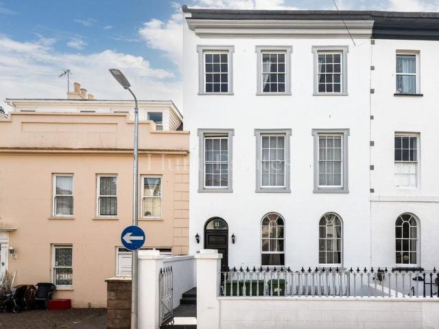 Flat for sale in St Helier, Greater London