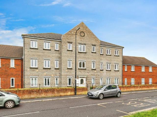 Flat for sale in Worle, Weston-super-mare