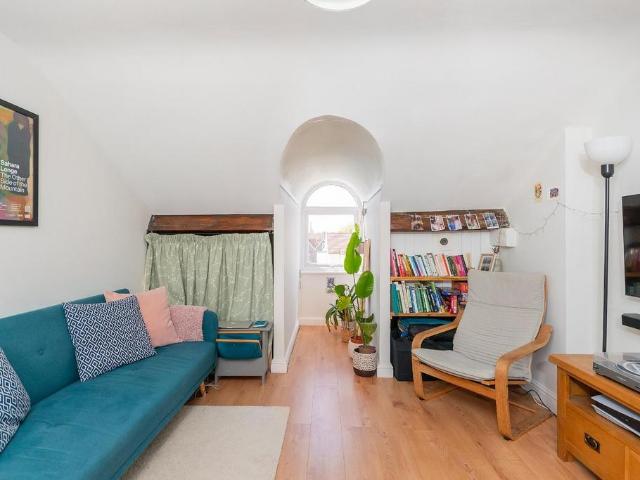 Flat for sale in Tyndall's Park, Feckenham