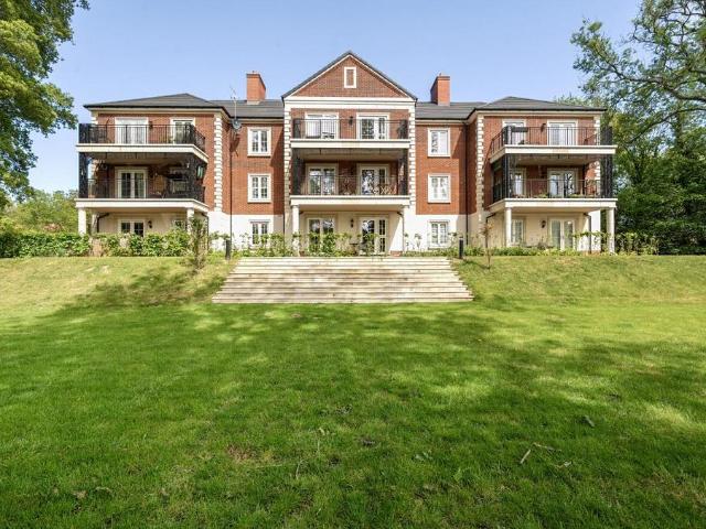 Flat for sale in Barton Stacey, Hampshire