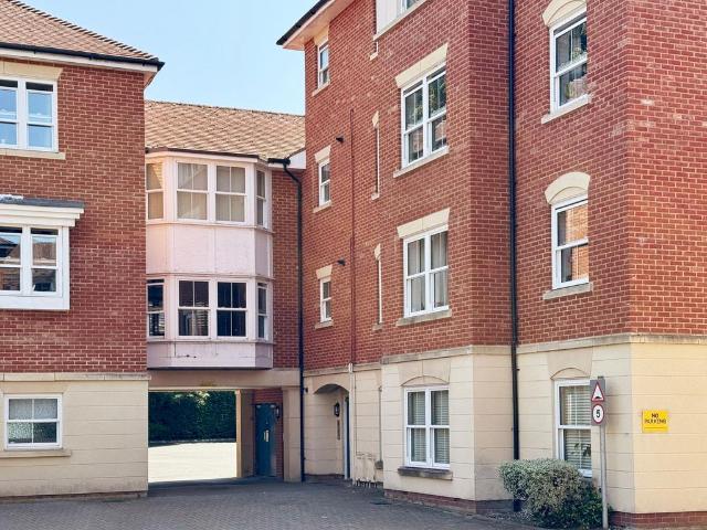 Flat for sale in Belmont, Dromore