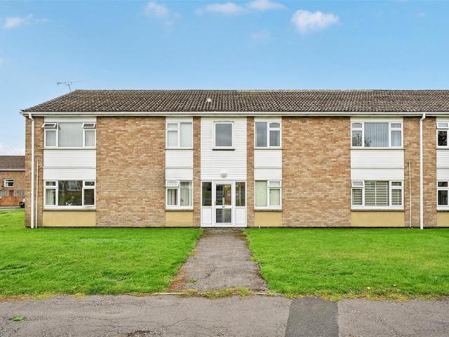 Flat for sale in Devizes, Wiltshire