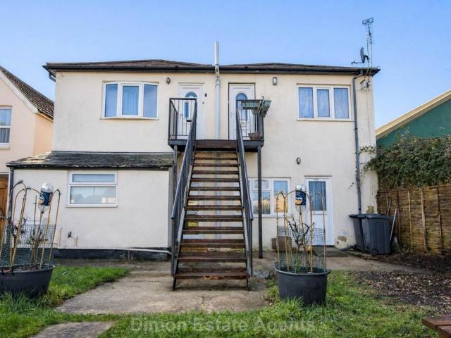 Flat for sale in Middlecroft, Hampshire
