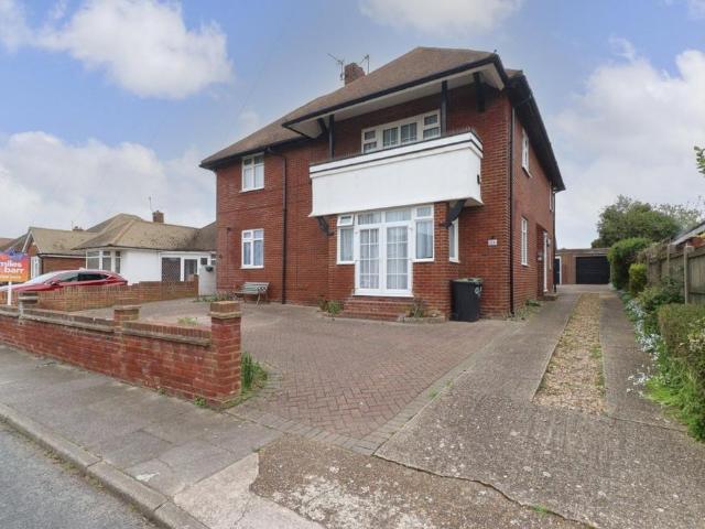 Flat for sale in Westgate-on-Sea, Acol