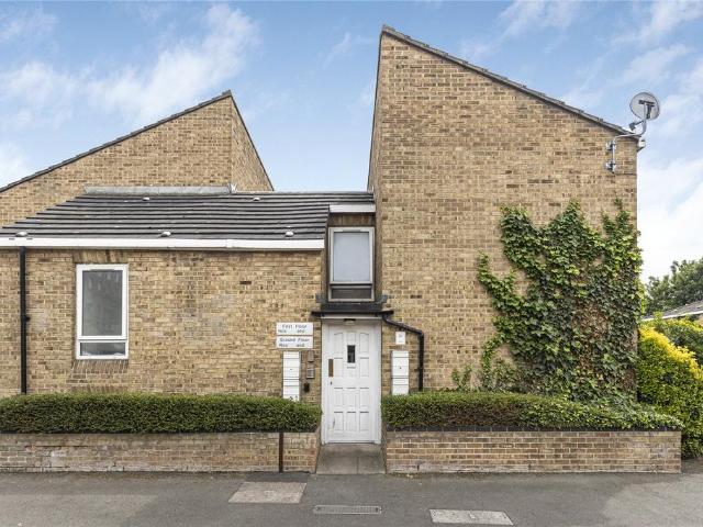 Flat for sale in West Ham, Greater London