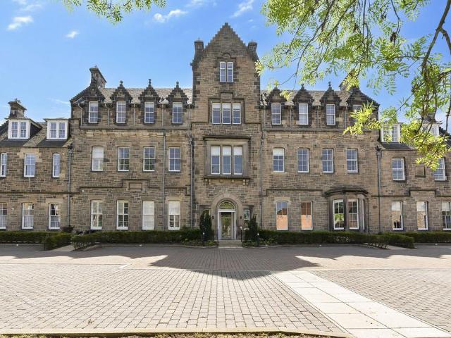 Flat for sale in Tynecastle, Gorgie