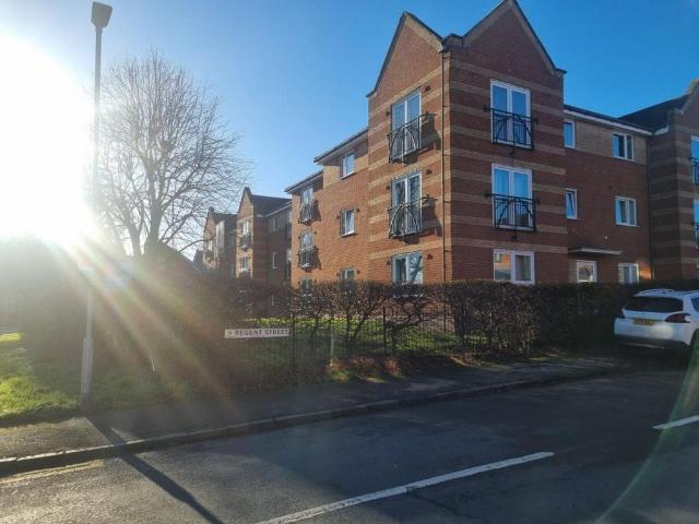 Flat for sale in Smethwick, West Midlands