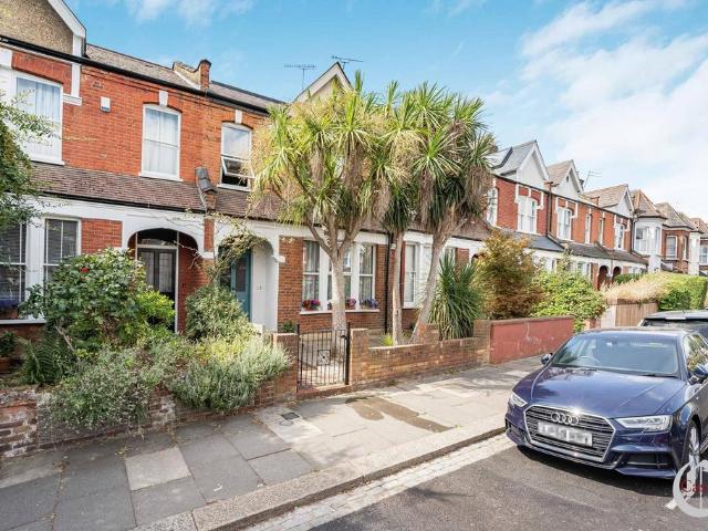 Flat for sale in London Borough of Haringey, Greater London