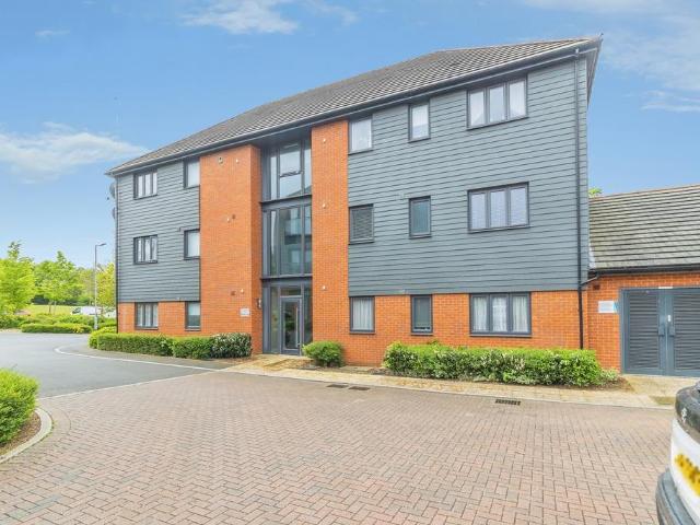 Flat for sale in Old Wolverton, Milton Keynes