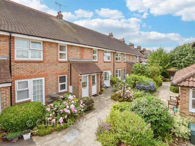 Flat for sale in Chichester, Littlecote