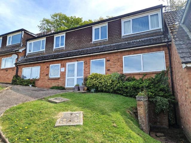 Flat for sale in Withycombe, Budlake