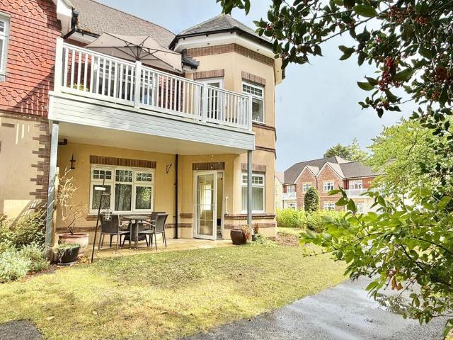 Flat for sale in Avon Castle, St Ives