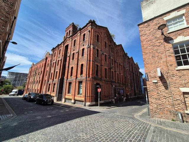 Flat for sale in Ropewalks, Calderstones