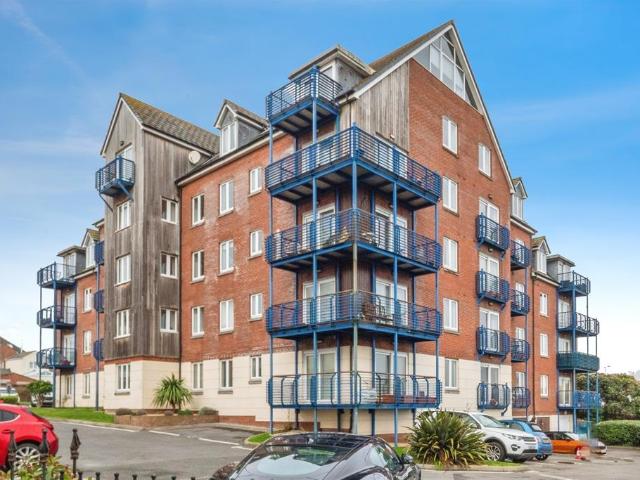Flat for sale in Weymouth, East Dorset