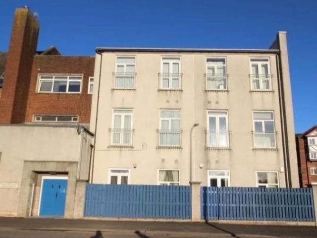 Flat for sale in Willow Holme
