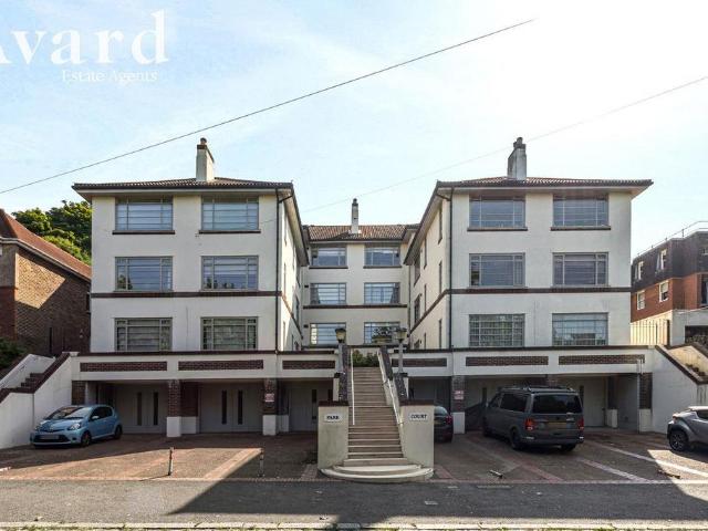 Flat for sale in Round Hill, Brighton & Hove