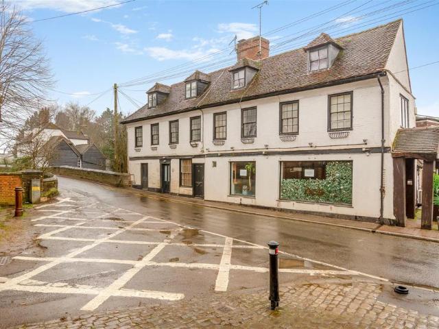 Flat for sale in Midway, Kent