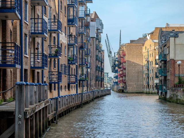 Flat for sale in Bermondsey, Greater London