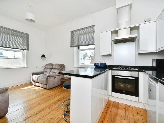 Flat for sale in Kemptown, Brighton & Hove