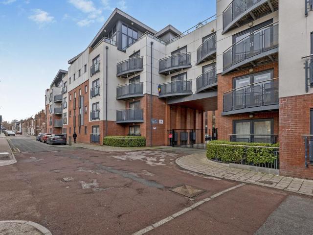 Flat for sale in Newtown, Two Mills