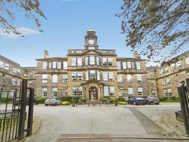 Flat for sale in Priestthorpe, Crossflatts