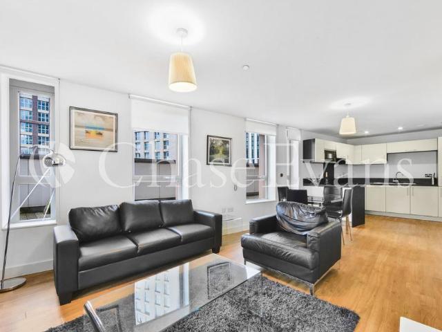 Flat for sale in London Borough of Lewisham, Ladywell