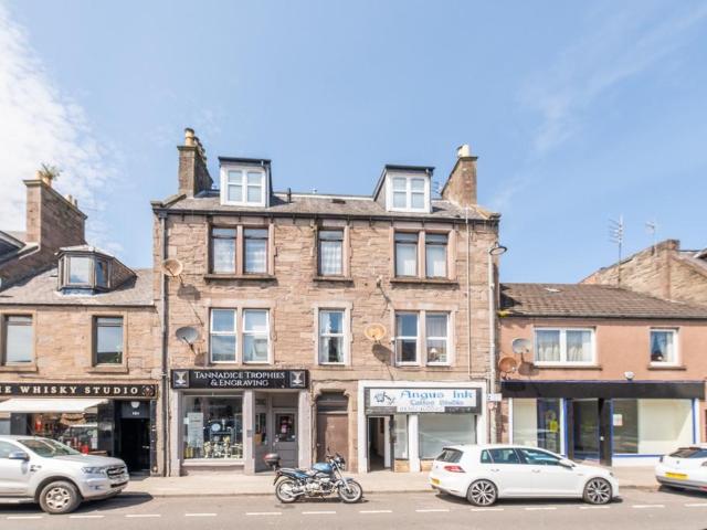 Flat for sale in Easterbank, Forfar