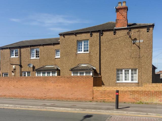 Flat for sale in Holme Hill, Grimsby