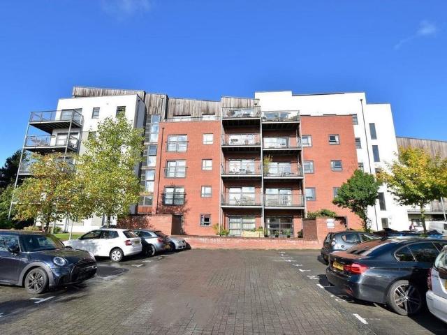 Flat for sale in Georgia, Greater Manchester