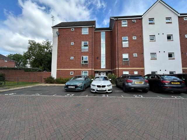 Flat for sale in Eastern Green, West Midlands