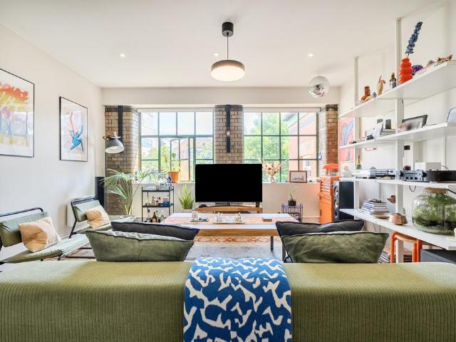 Flat for sale in Redcliffe, Feckenham