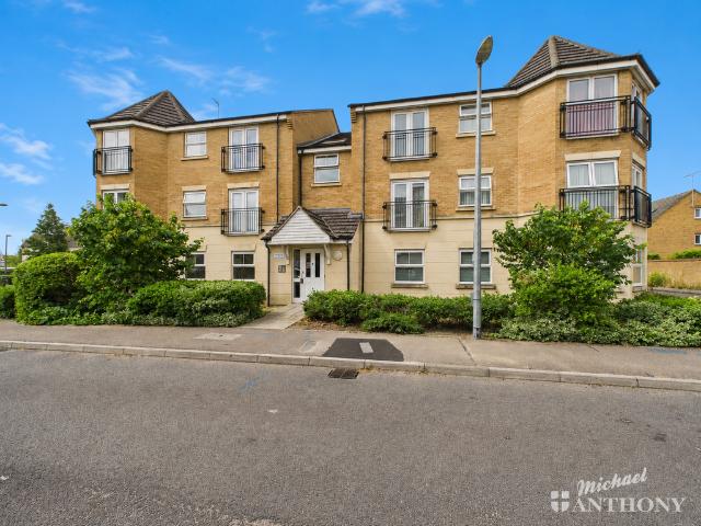 Flat for sale in Leighton-Linslade, Leighton Buzzard