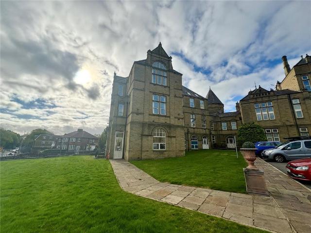 Flat for sale in Claremount, Halifax