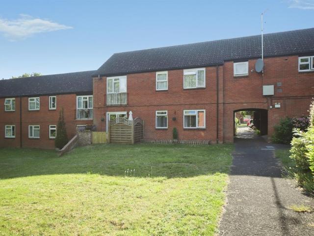 Flat for sale in Norton Fitzwarren, Somerset