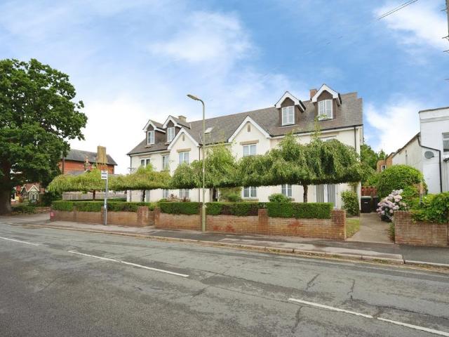 Flat for sale in Spring Vale, Hampshire