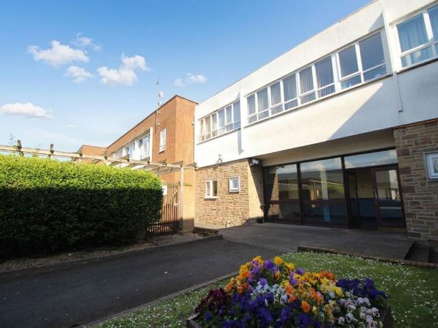 Flat for sale in Greenhill, Crookhill