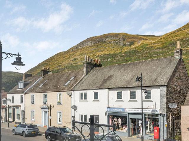 Flat for sale in Alva, Scotland