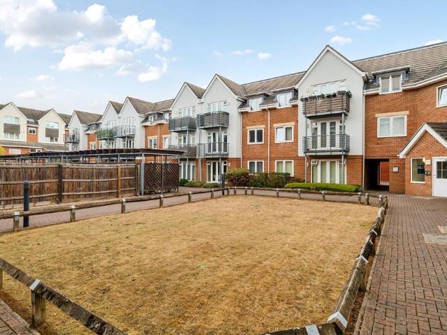 Flat for sale in Edenbrook, Hart