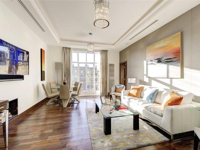 Flat for sale in Belgravia, Isle Of Man