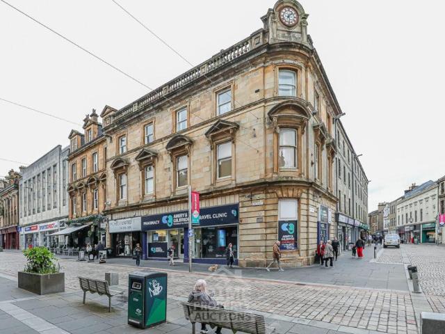 Flat for sale in Castlehead, Glenburn